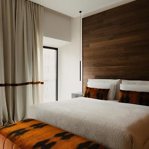 Separate Building Suite